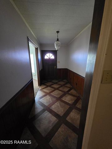 304 Martin Oaks Drive, Lafayette, LA 70501