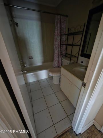 304 Martin Oaks Drive, Lafayette, LA 70501