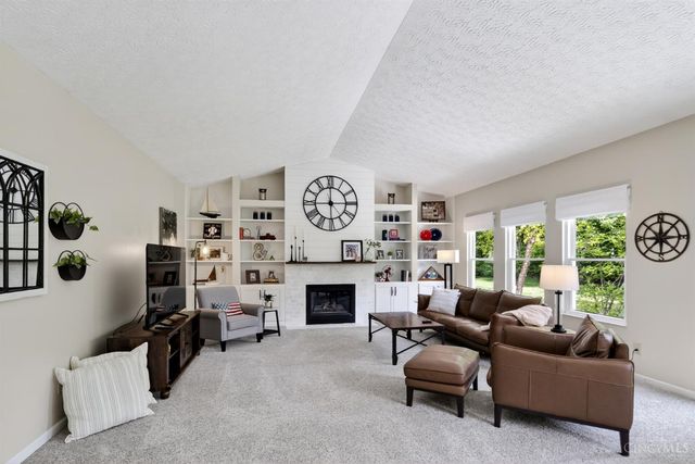 5274 Greenhouse Drive, Mason, OH 45040