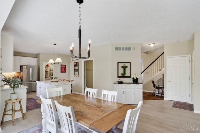5274 Greenhouse Drive, Mason, OH 45040