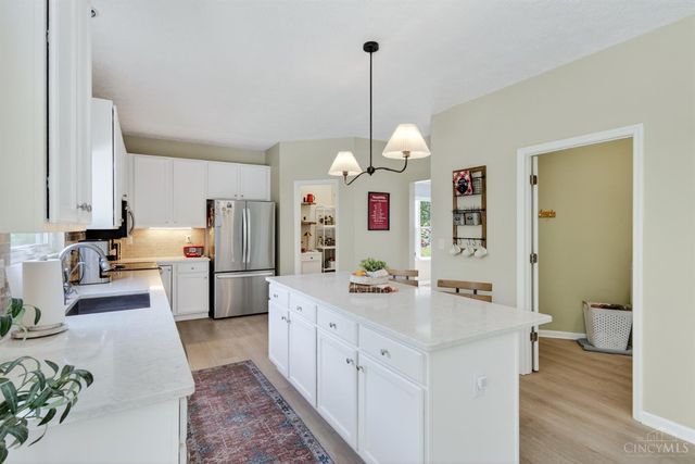 5274 Greenhouse Drive, Mason, OH 45040