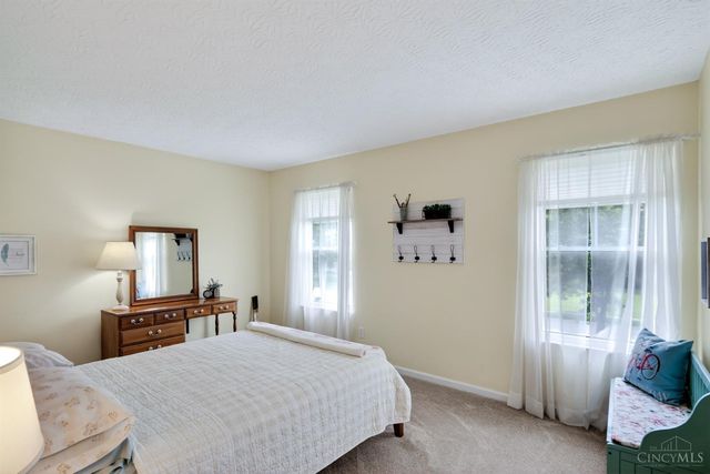 5274 Greenhouse Drive, Mason, OH 45040