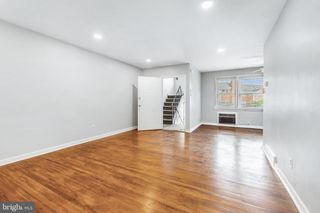 2612 W MIMI CIR, Philadelphia, PA 19131