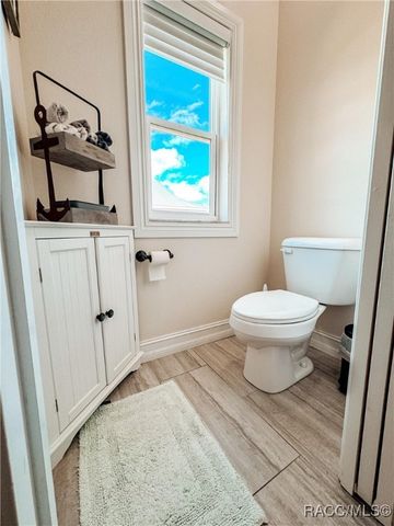 1820 NW 20th Avenue, Crystal River, FL 34428