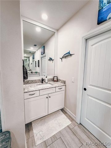 1820 NW 20th Avenue, Crystal River, FL 34428