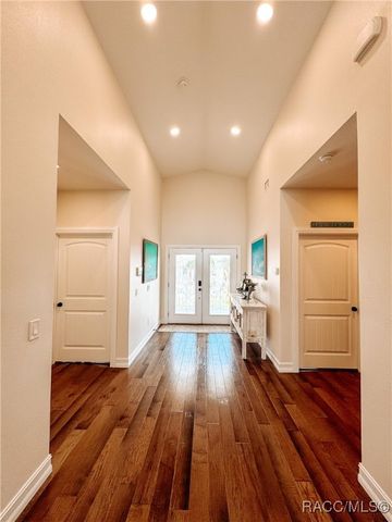 1820 NW 20th Avenue, Crystal River, FL 34428