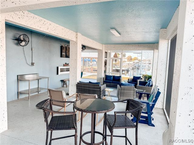 1820 NW 20th Avenue, Crystal River, FL 34428