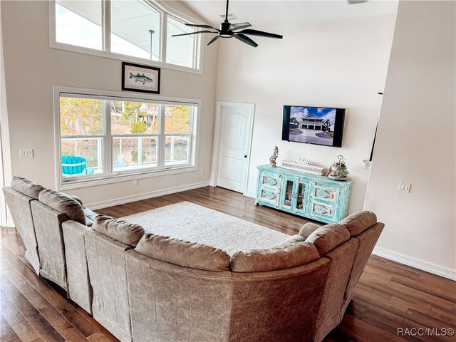 1820 NW 20th Avenue, Crystal River, FL 34428