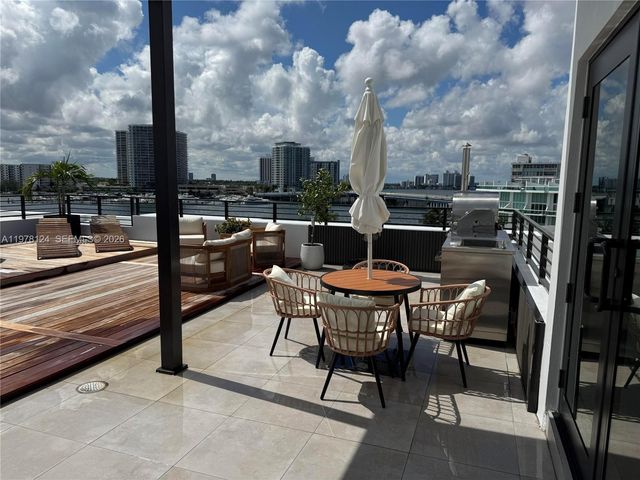 1930 Bay Drive 4, Miami Beach, FL 33141