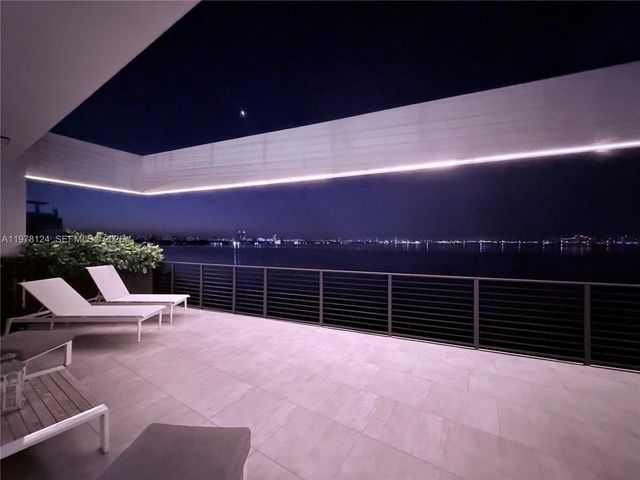 1930 Bay Drive 4, Miami Beach, FL 33141