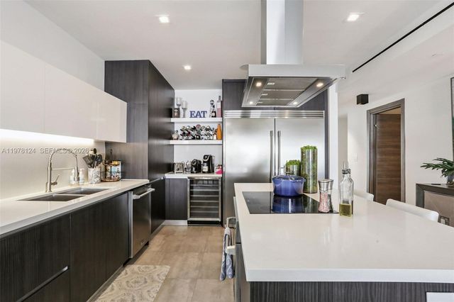 1930 Bay Drive 4, Miami Beach, FL 33141