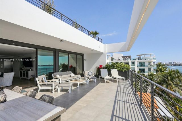 1930 Bay Drive 4, Miami Beach, FL 33141