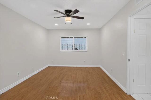 8828 Burnet Ave 9, North Hills, CA 91343