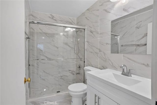 8828 Burnet Ave 9, North Hills, CA 91343