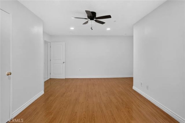 8828 Burnet Ave 9, North Hills, CA 91343