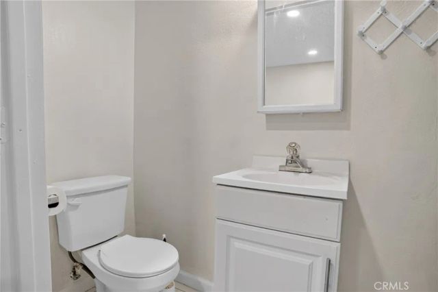 8828 Burnet Ave 9, North Hills, CA 91343