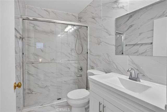 8828 Burnet Ave 9, North Hills, CA 91343