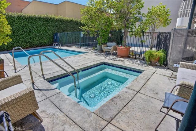 8828 Burnet Ave 9, North Hills, CA 91343