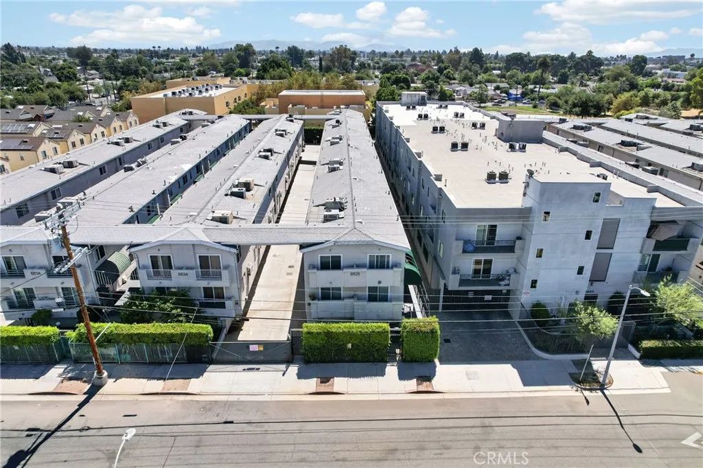 8828 Burnet Ave 9, North Hills, CA 91343