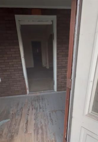 225 Waverly Street, Highland Park, MI 48203