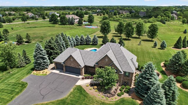 19295 Oak Grove Avenue, Prior Lake, MN 55372