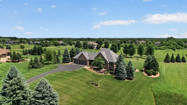 19295 Oak Grove Avenue, Prior Lake, MN 55372