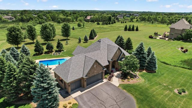 19295 Oak Grove Avenue, Prior Lake, MN 55372
