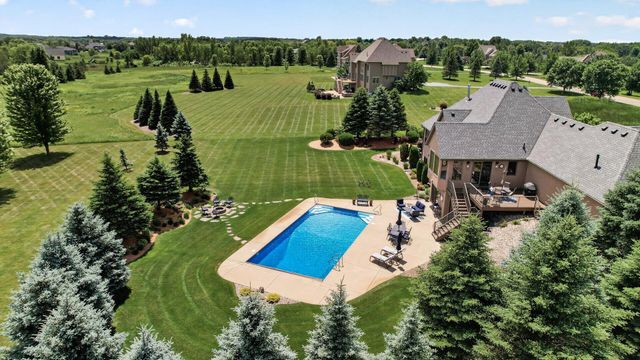 19295 Oak Grove Avenue, Prior Lake, MN 55372