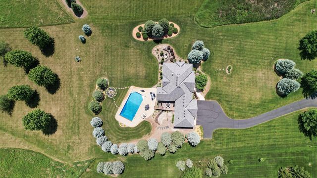 19295 Oak Grove Avenue, Prior Lake, MN 55372