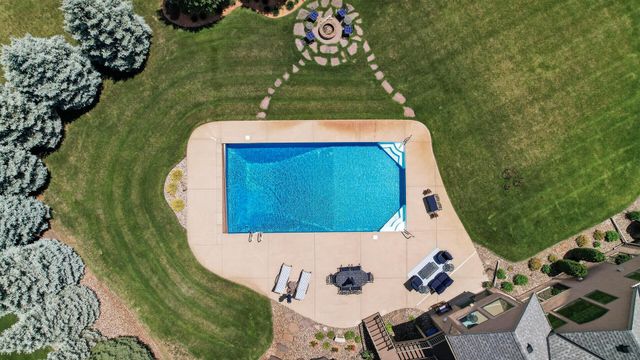 19295 Oak Grove Avenue, Prior Lake, MN 55372