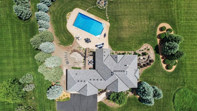 19295 Oak Grove Avenue, Prior Lake, MN 55372