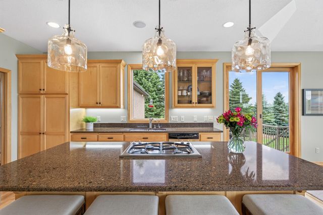 19295 Oak Grove Avenue, Prior Lake, MN 55372