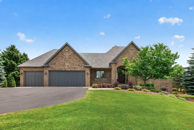 19295 Oak Grove Avenue, Prior Lake, MN 55372