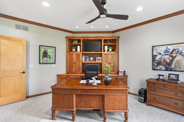 19295 Oak Grove Avenue, Prior Lake, MN 55372