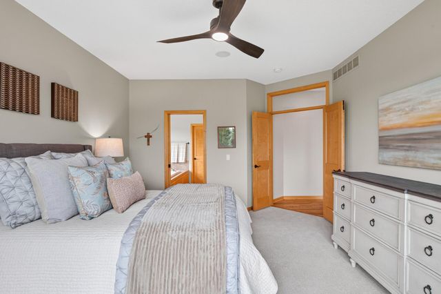 19295 Oak Grove Avenue, Prior Lake, MN 55372