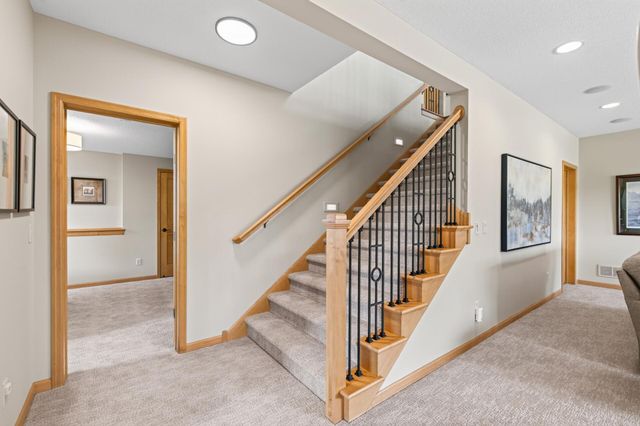 19295 Oak Grove Avenue, Prior Lake, MN 55372