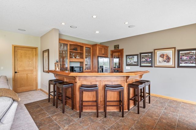 19295 Oak Grove Avenue, Prior Lake, MN 55372