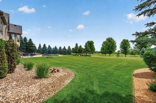19295 Oak Grove Avenue, Prior Lake, MN 55372