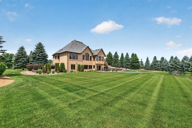19295 Oak Grove Avenue, Prior Lake, MN 55372