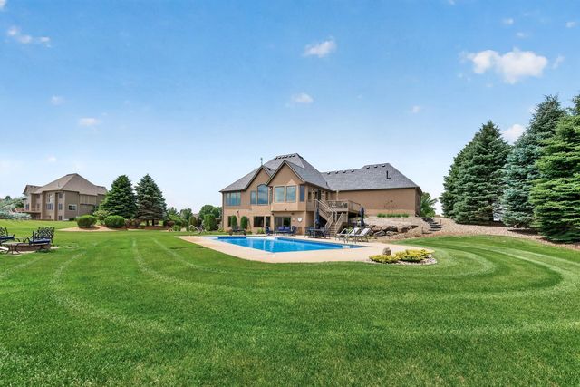19295 Oak Grove Avenue, Prior Lake, MN 55372