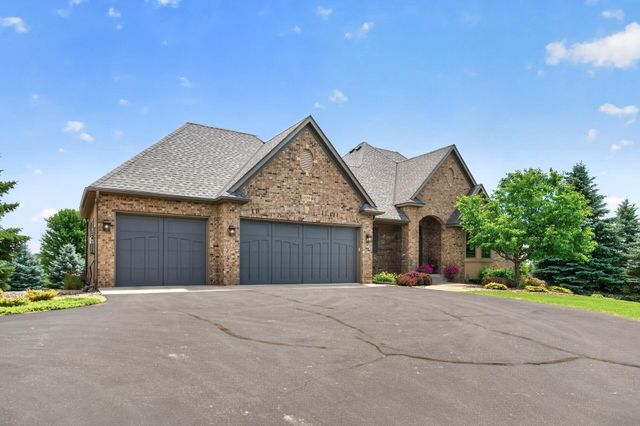 19295 Oak Grove Avenue, Prior Lake, MN 55372