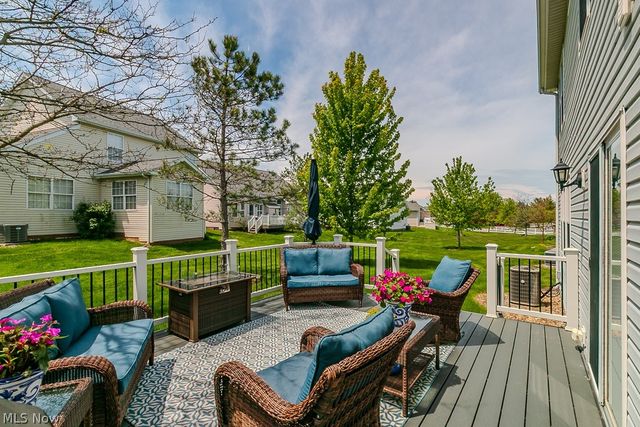 10266 Wildflower Way, Broadview Heights, OH 44147