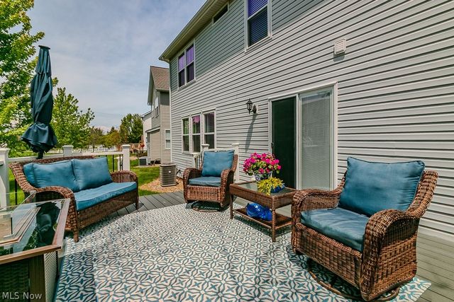 10266 Wildflower Way, Broadview Heights, OH 44147