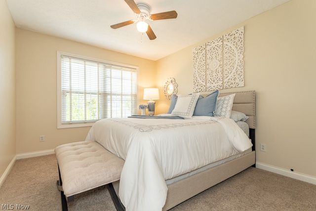 10266 Wildflower Way, Broadview Heights, OH 44147
