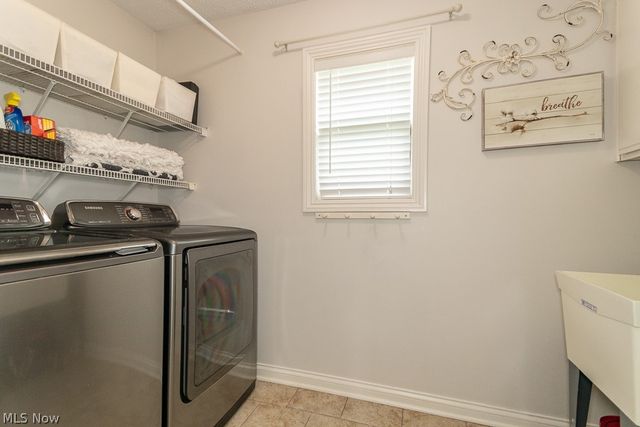 10266 Wildflower Way, Broadview Heights, OH 44147