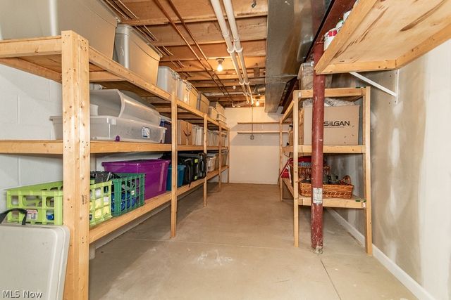 10266 Wildflower Way, Broadview Heights, OH 44147