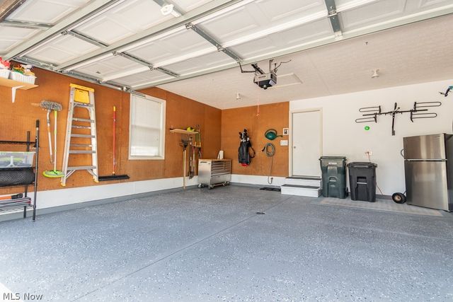 10266 Wildflower Way, Broadview Heights, OH 44147