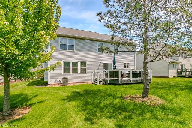 10266 Wildflower Way, Broadview Heights, OH 44147