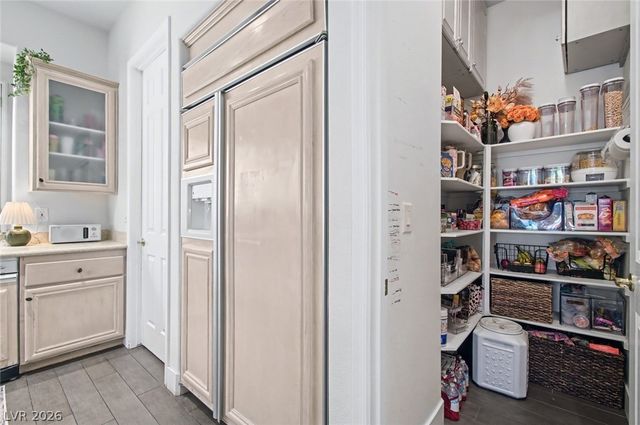 936 Granger Farm Way, Las Vegas, NV 89145