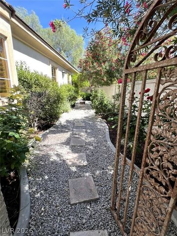 936 Granger Farm Way, Las Vegas, NV 89145